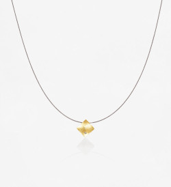 Colgante oro Ones 13mm con diamantes 0,025qts