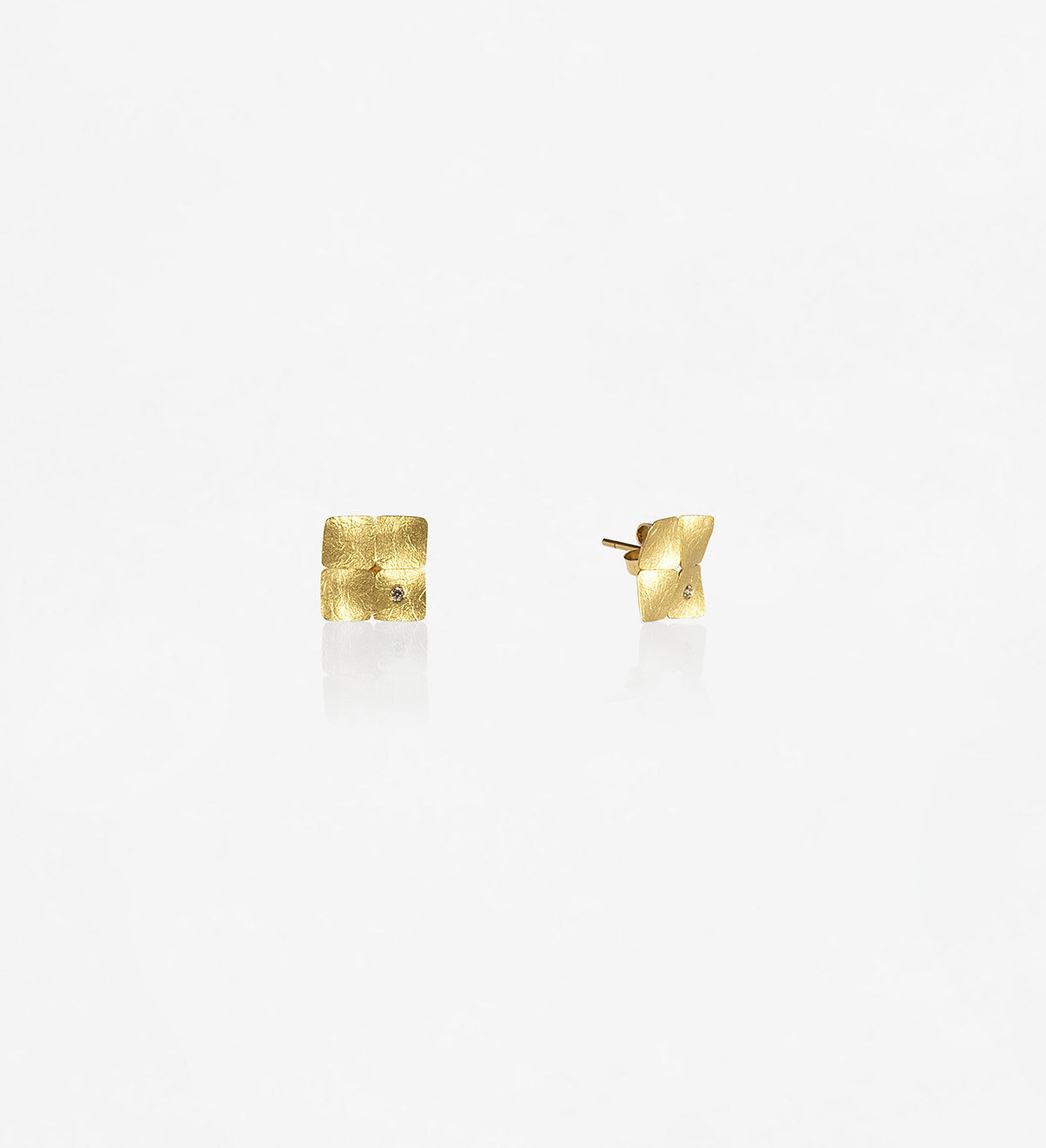 18k gold earrings Ones 14mm with diamonds 0.05ct