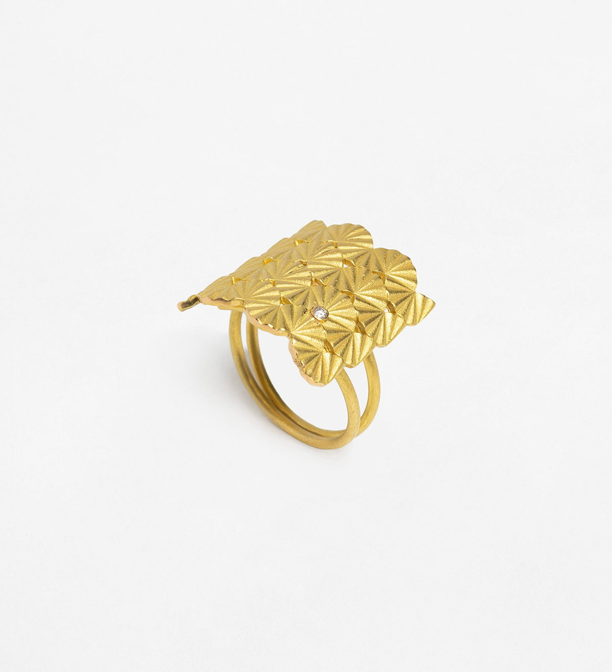 18k gold ring Maiko 18mm with diamond 0,015ct
