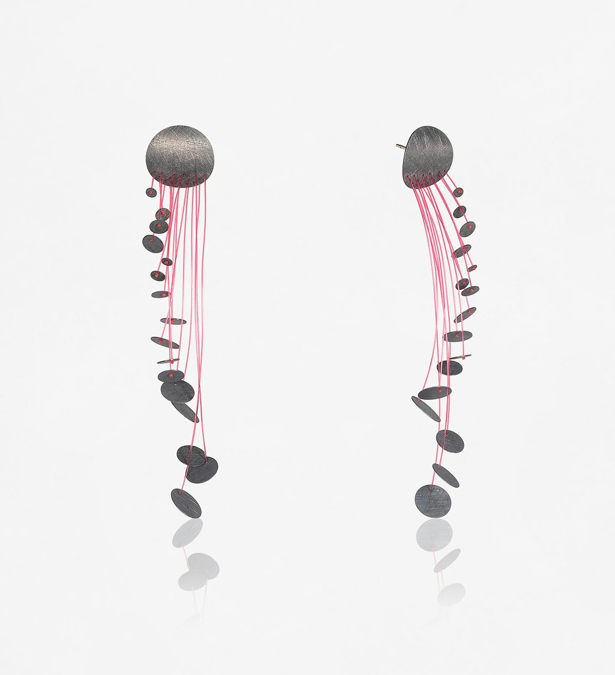 Pendientes plata Pluja con nailon rojo 85mm