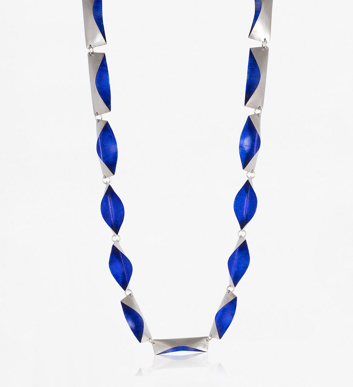 Silver necklace Bots with blue paint 90cm