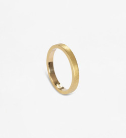 18k gold wedding band  2,5mm