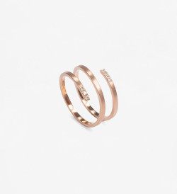 18k rose gold ring Feel diamonds 0,042ct