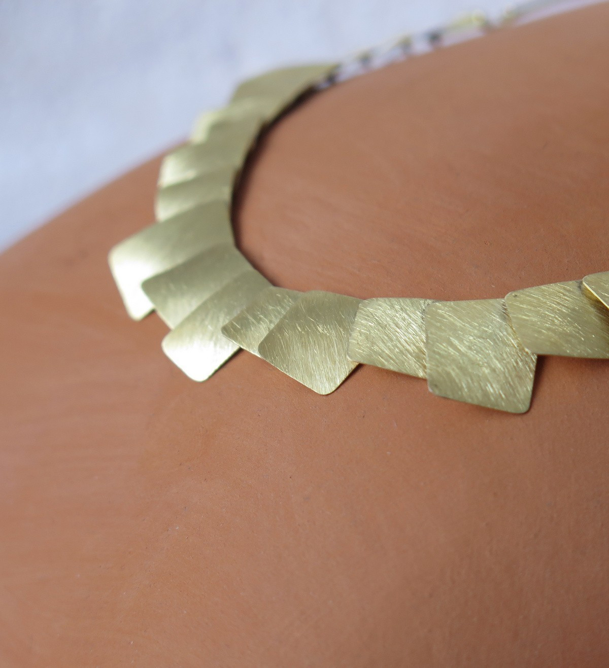 Collar oro Aire 42cm