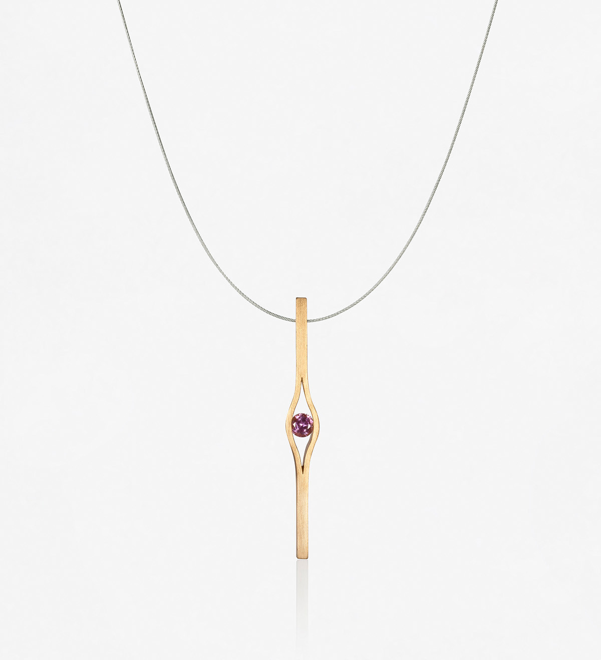 18k gold pendant with pink Wennick-Lefèvre sapphire 0,44ct 18k gold pendant with pink Wennick-Lefèvre sapphire 0,44ct