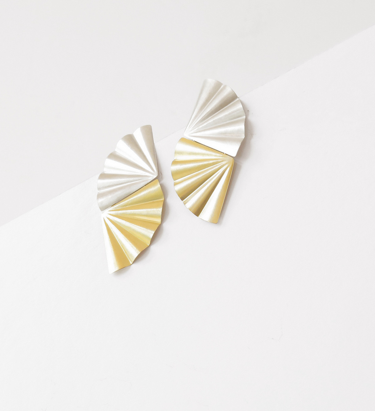 18k gold and silver earrings Maiko 67mm