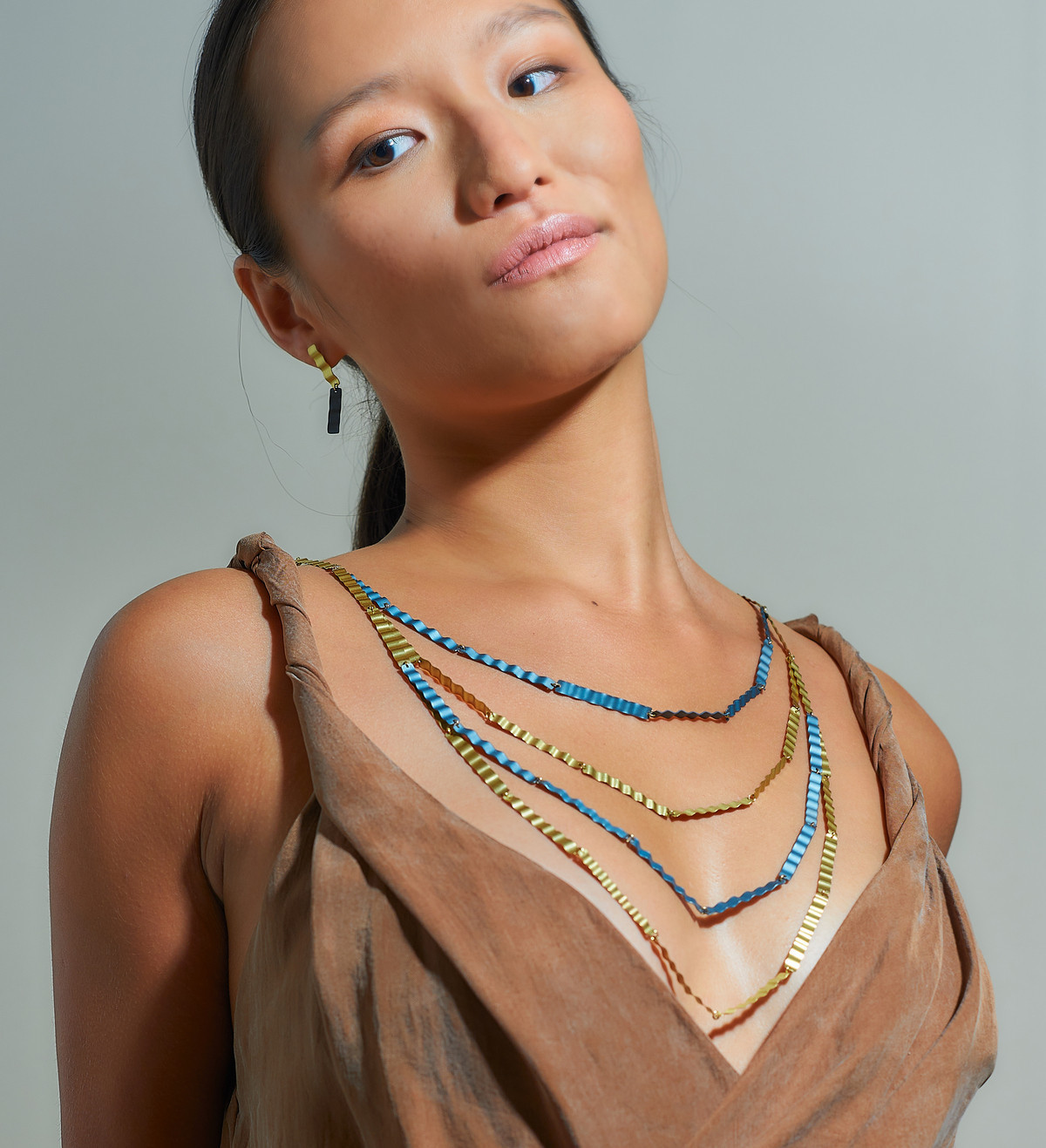 Collar or i titani Aigua múltiple 90cm