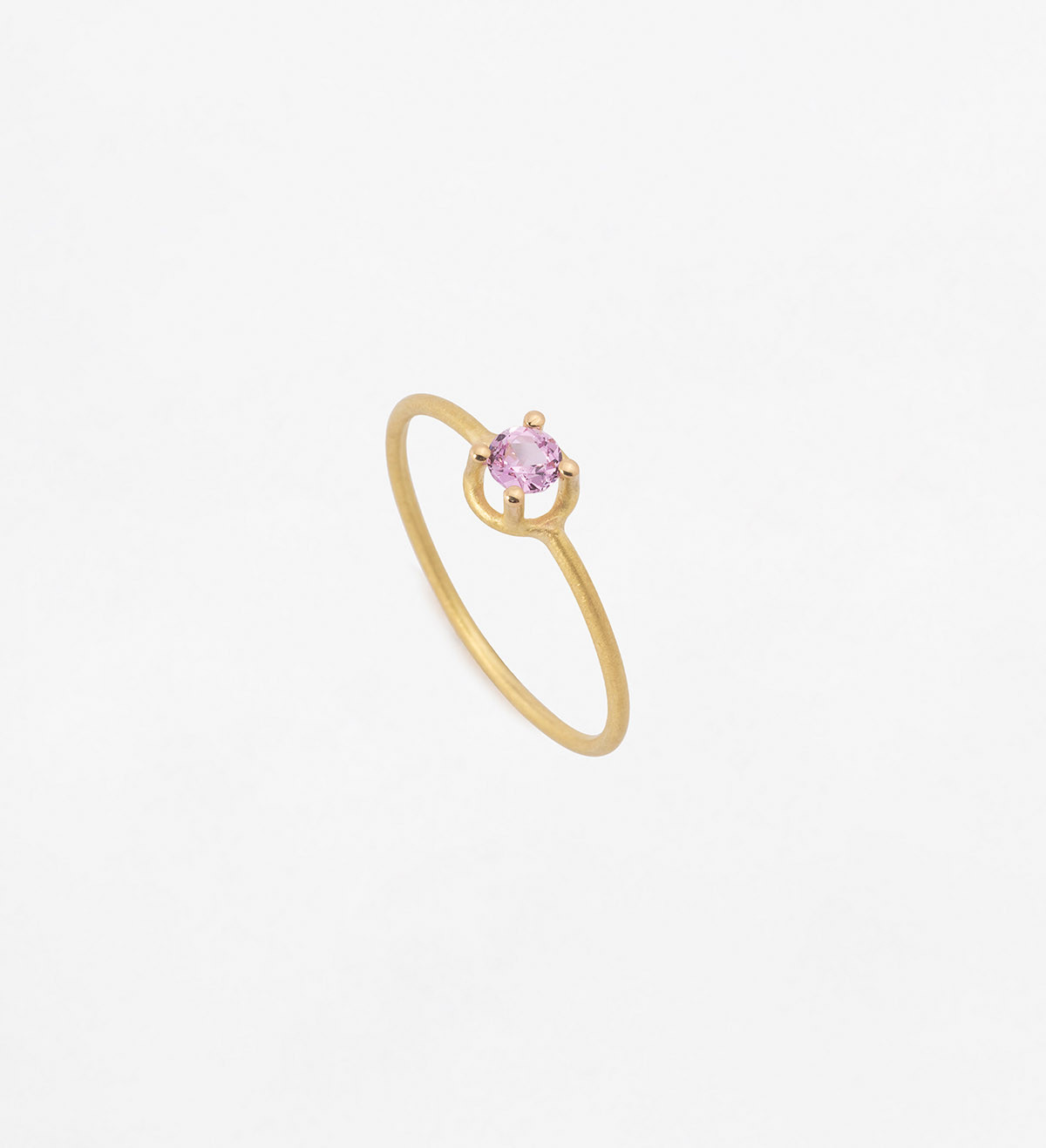 18k gold ring with pink Wennick-Lefèvre sapphire 0,21ct
