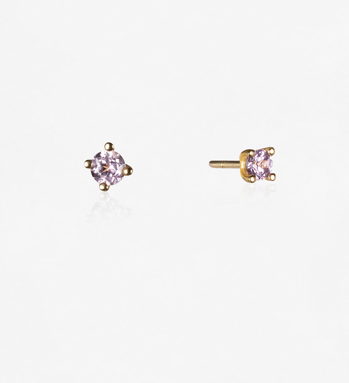18k gold earrings with Wennick-Lefèvre pink sapphires 0,42ct