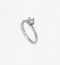 Solitari or blanc diamant 0,50cts VVS1 D