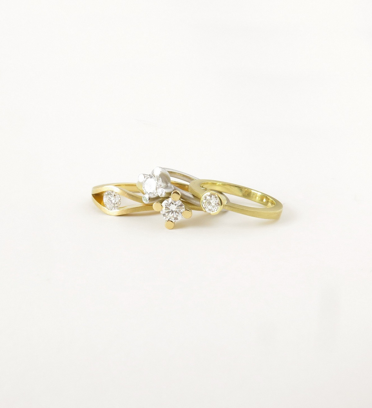 18k gold ring with diamond 0,31cts SI2 J