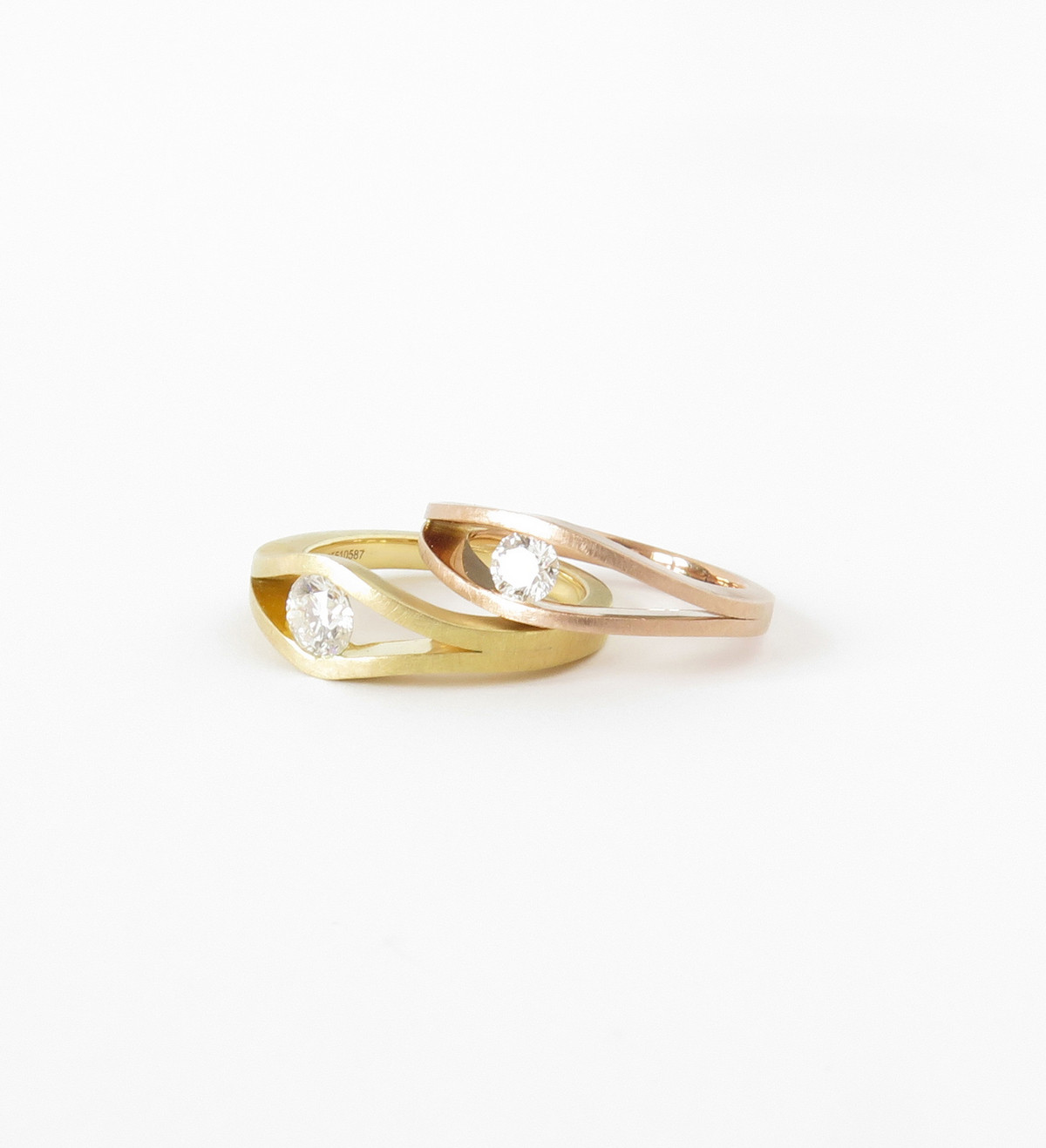 18k rose gold ring with diamond 0,25cts
