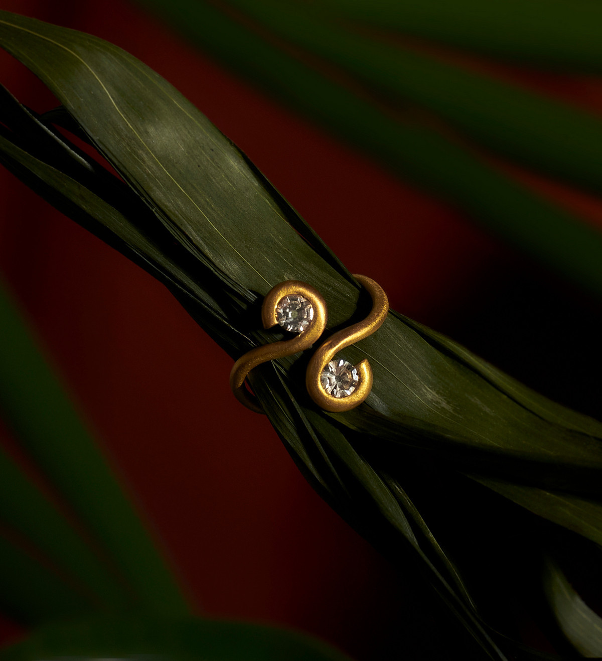 Anillo oro Sunrise 16mmy zafiros amarillos 0,52ct