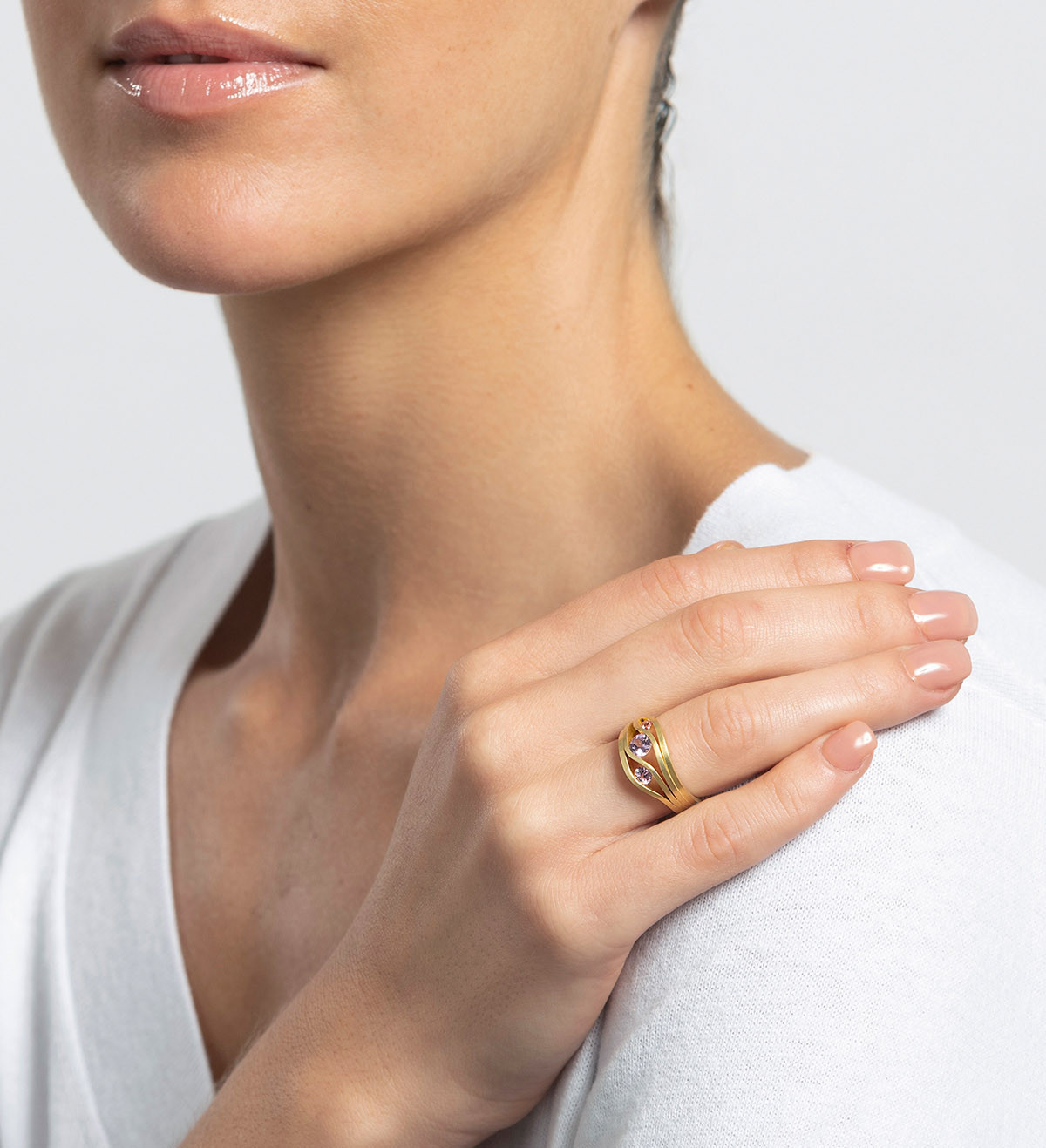 Anillo oro y zafiros lila Wennick-Lefèvre 0,726 ct