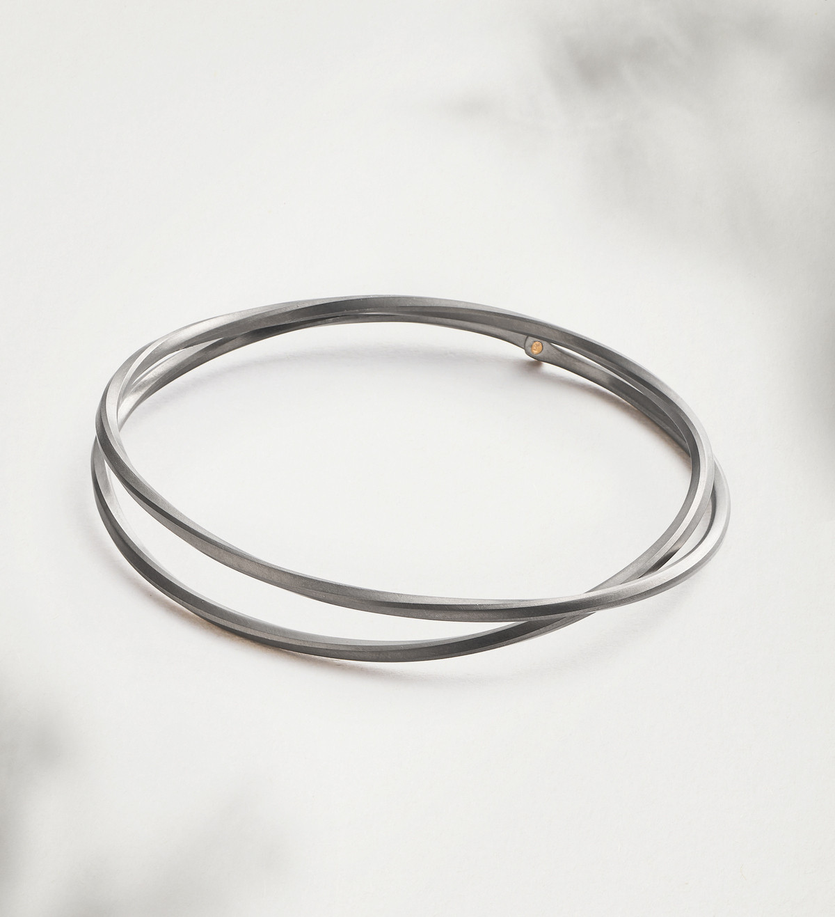 Pulsera oro y titanio Pinassa para hombre