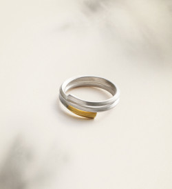Anillo oro y plata Pinassa para hombre
