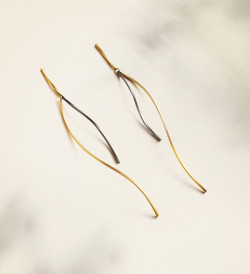 Pendientes oro  y titanio Pinassa 110mm