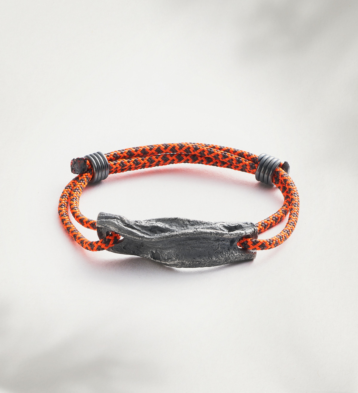Brazalete plata Romaní con cordón, grueso
