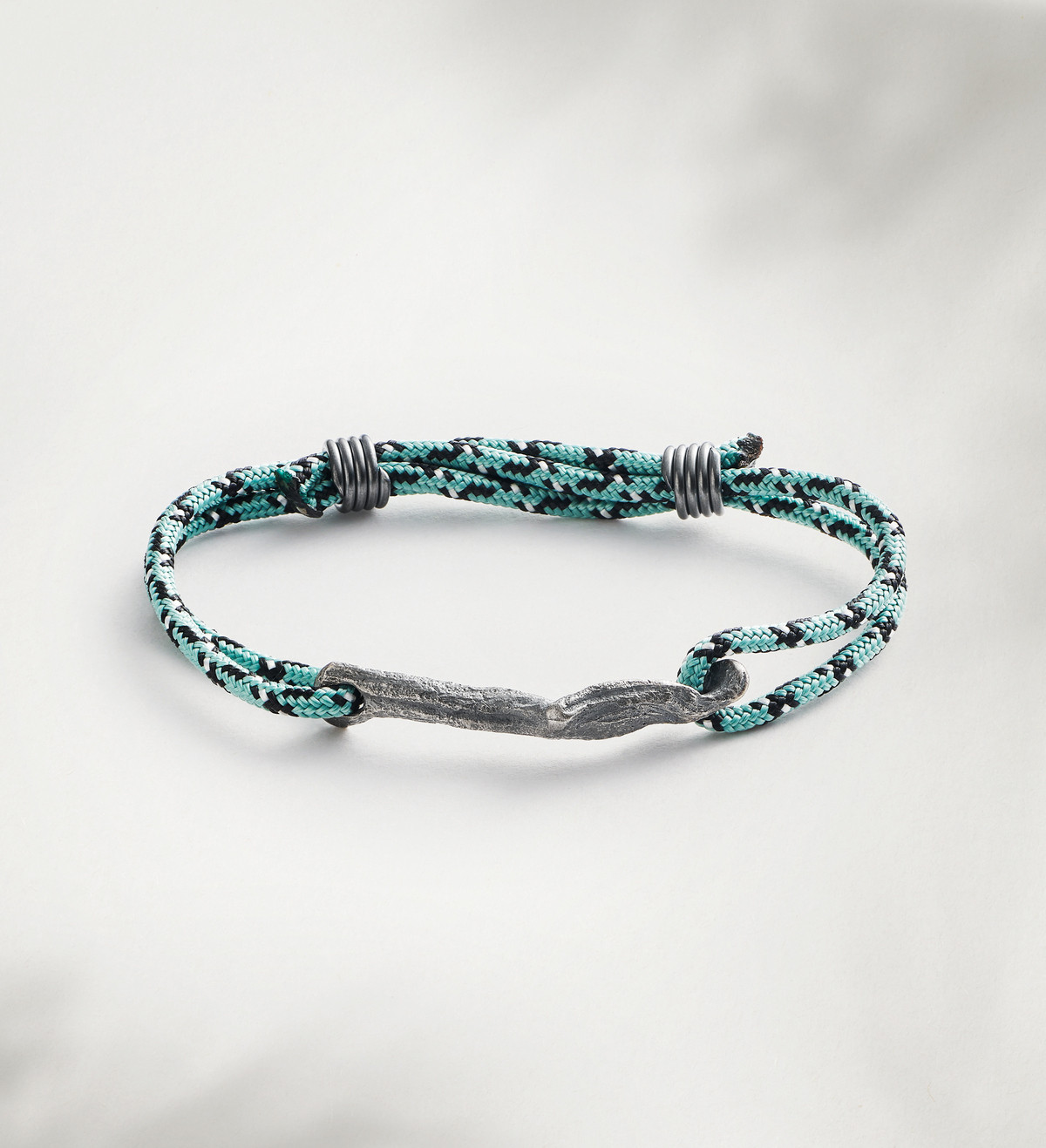 Brazalete plata Romaní con cordón