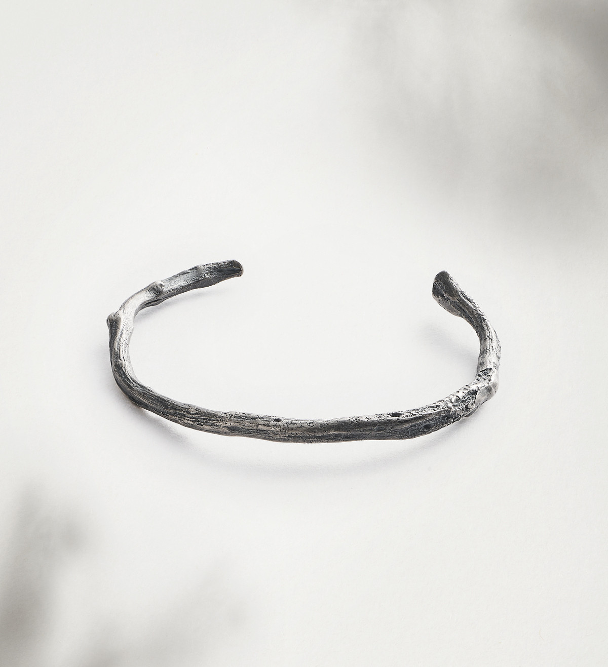 Brazalete plata Romaní abierto fino