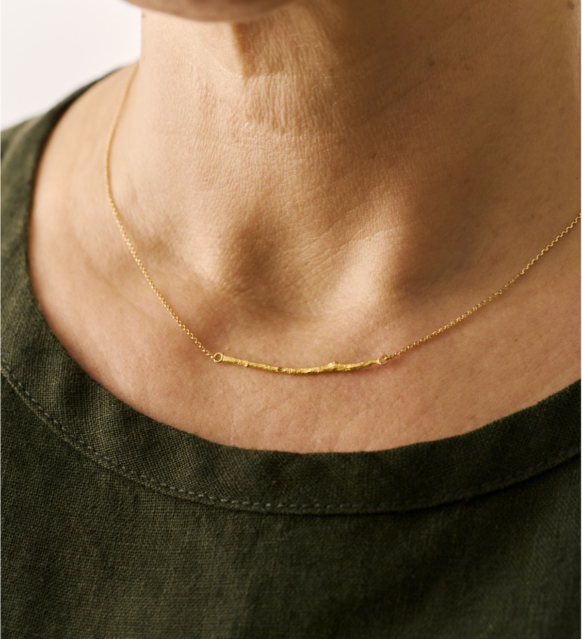 Collar oro Romaní con cadena