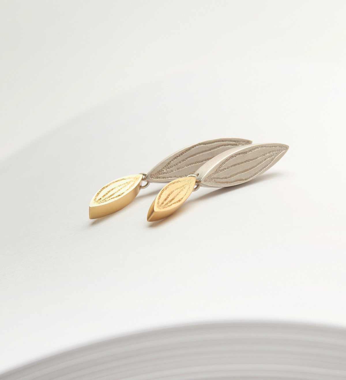 18k gold and silver earrings Blat 45mm
