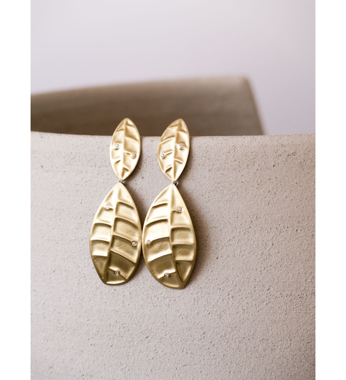 18k gold and silver earrings Tropic with diamonds 0,15ct