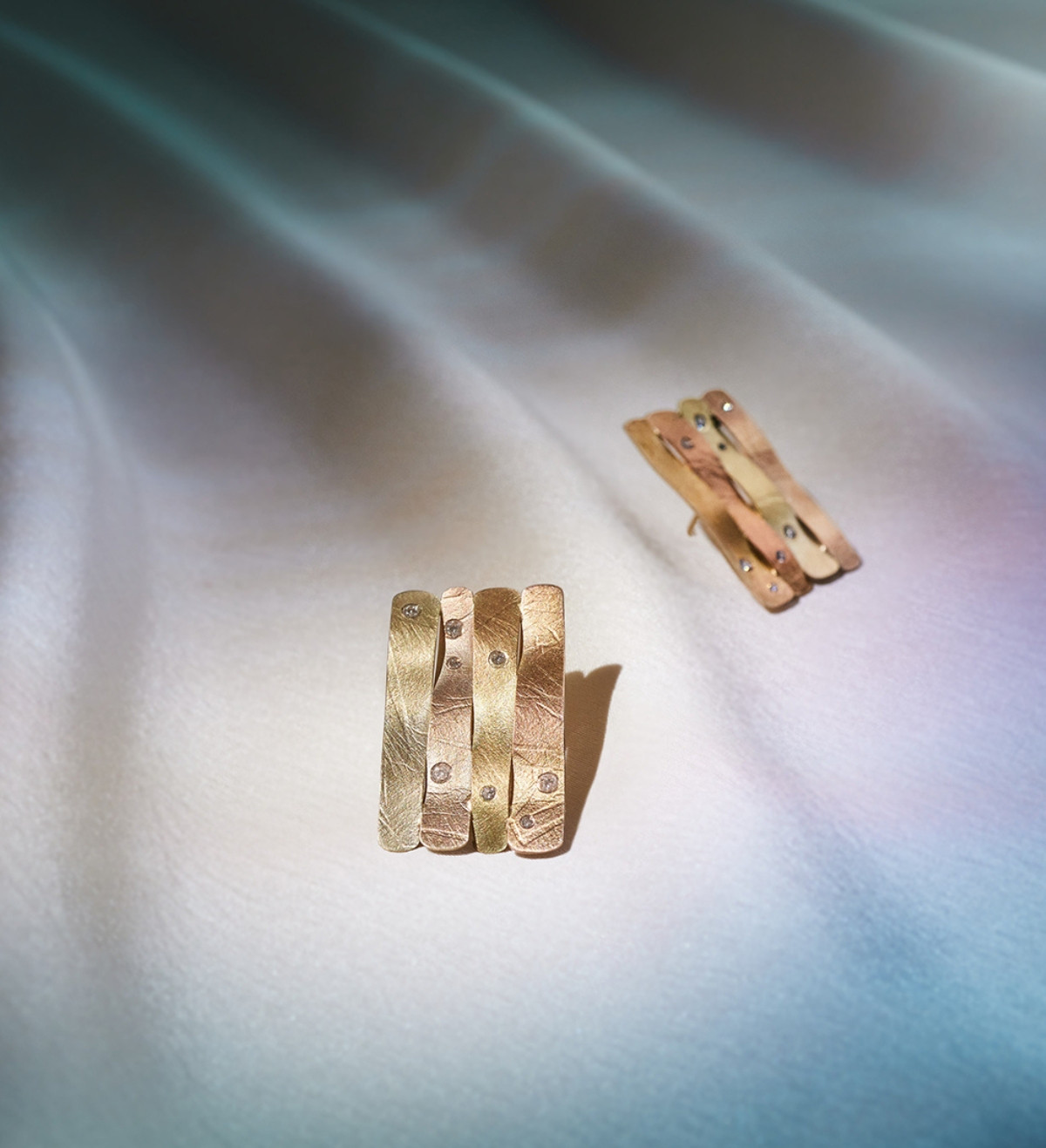 Oceà earrings in gold and diamonds (0.25 ct)