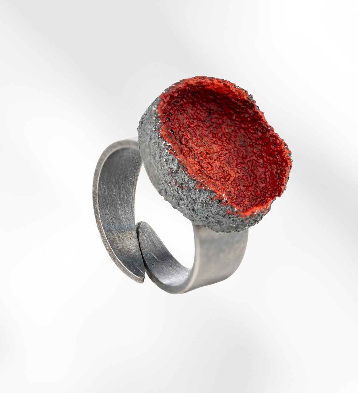 Anillo plata y pintura acrílica Nius